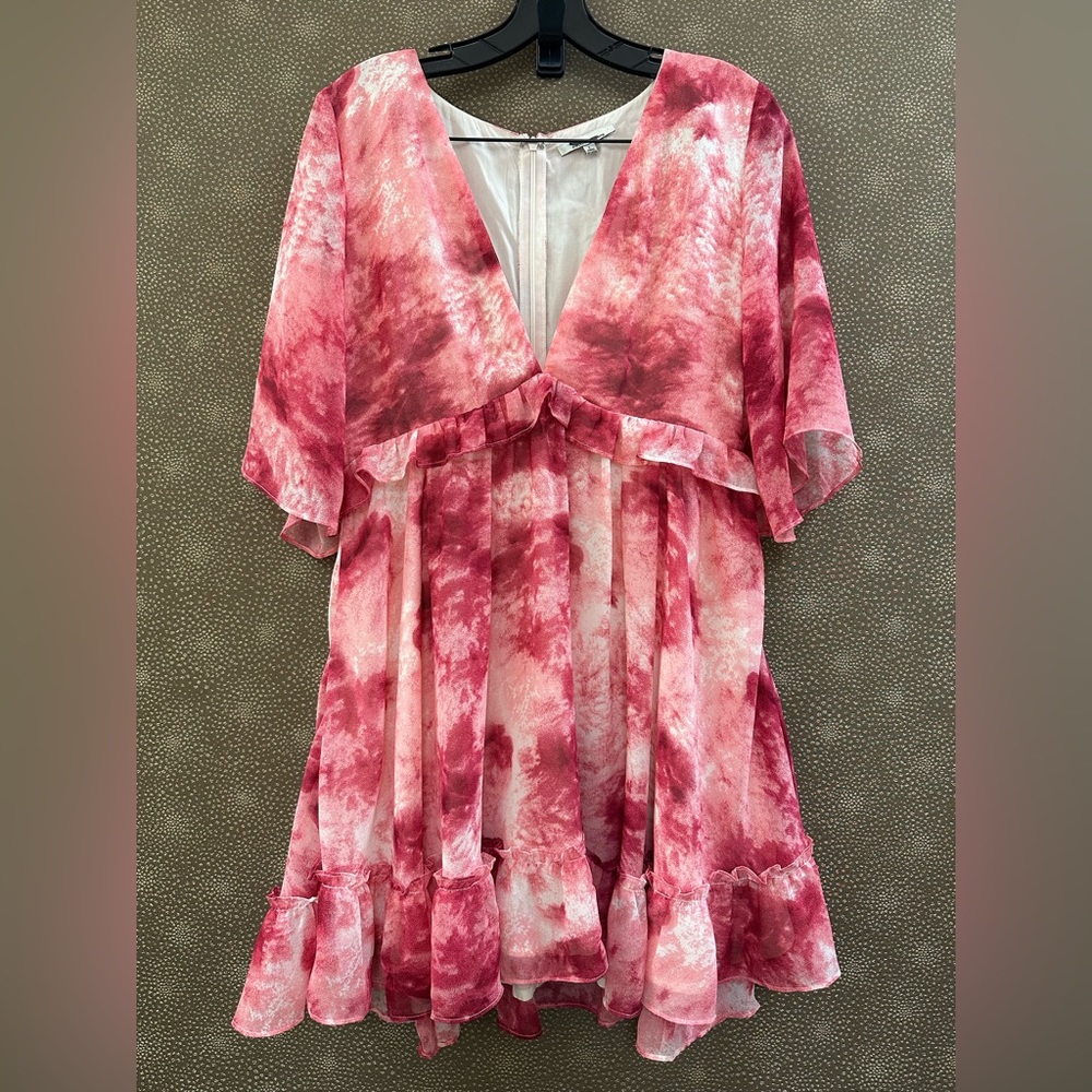 🔥🔥🔥The Clothing Company Pink Floral V Neck Mini Dress